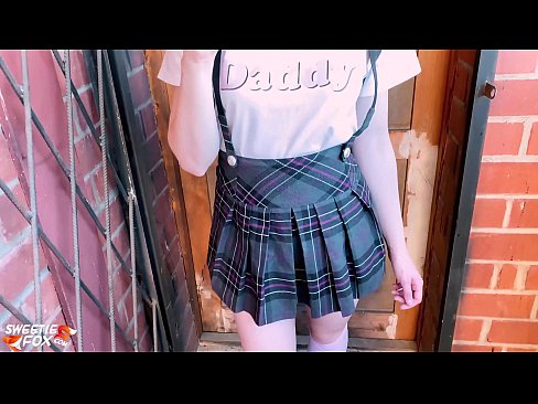 ❤️ L'escola es xucla la polla profundament i la folla en lloc de les classes. ️ Porno al ca.rassadakubani.ru ❌❤